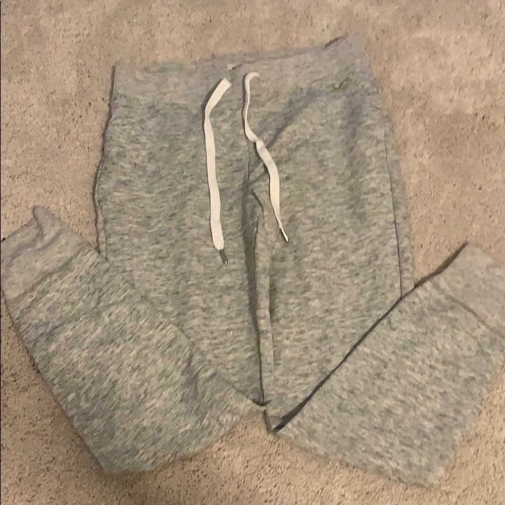grey sweatpants